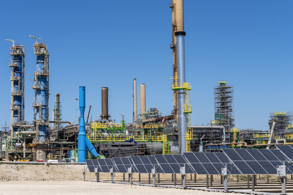 Total and Engie to build 40 MW electrolyser for hydrogen - newmobility.news