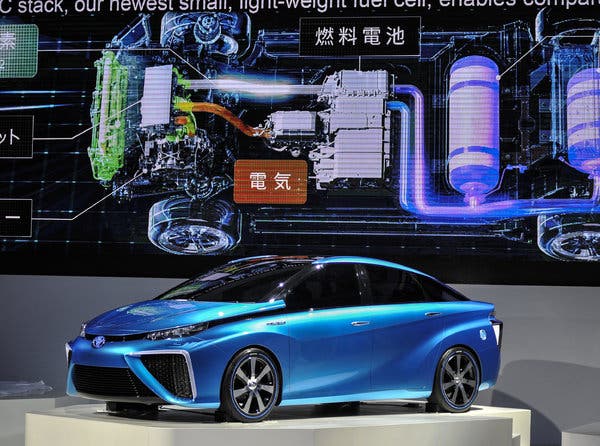 Toyota&rsquo;s FCV concept vehicle at the Tokyo Motor Show. The company plans to sell a car based on the FCV &ldquo;around 2015.&rdquo;